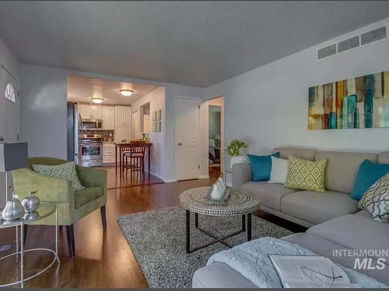 1825 W Lemhi St — Photo 5