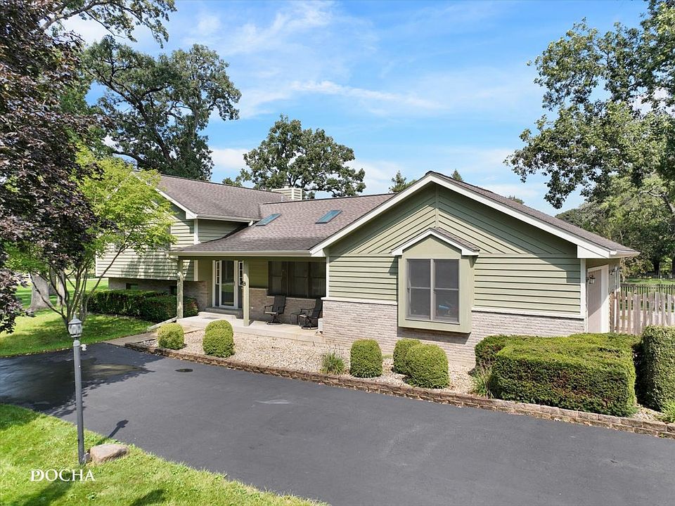 1st image of 48 Glenda Ln
