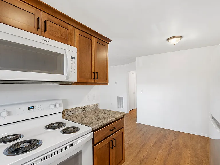 Embassy Apartments — Photo 21