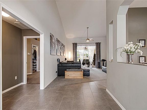 4th image of 18109 Woodcreek Pl