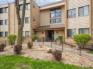 1903 Silver Bell Rd APT 317, Eagan, MN 55122