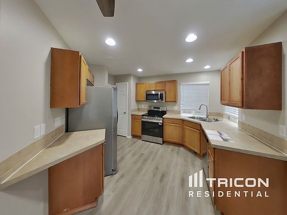 4th image of 12912 167th Street Ct E