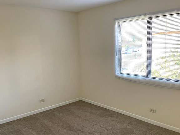 5th image of 4827 W 109th St #7-202