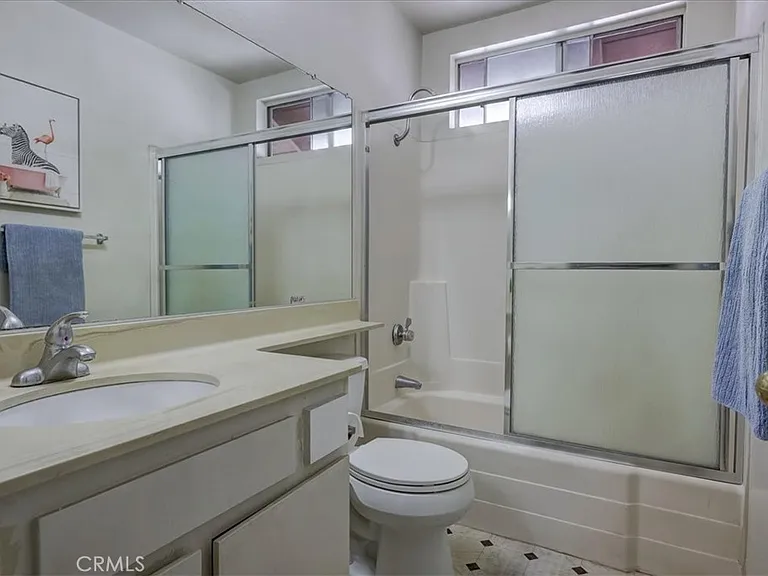 615 Utica Ave #4 — Photo 11