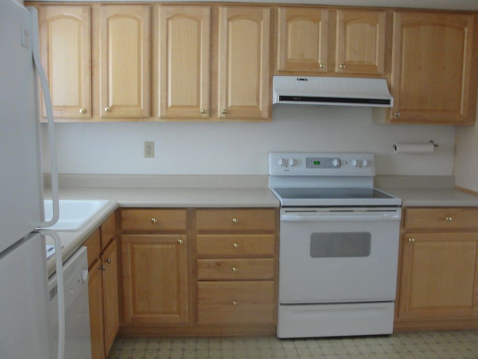 2nd image of 137 Croydon Ct