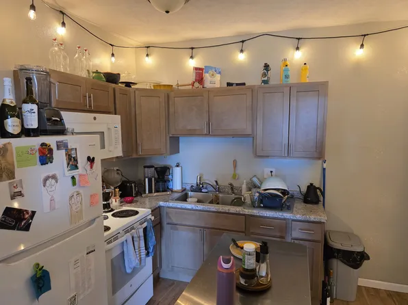232 W Bluff St APT B, Marquette, MI 49855