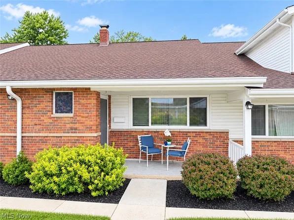 25555 Country Club Blvd Unit 9, North Olmsted, OH 44070