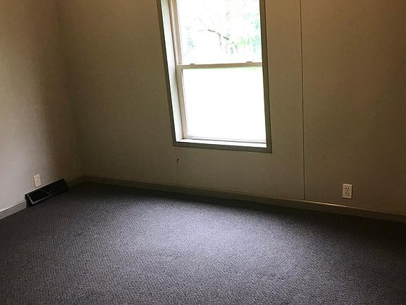 4th image of 2521 Three Towers Rd