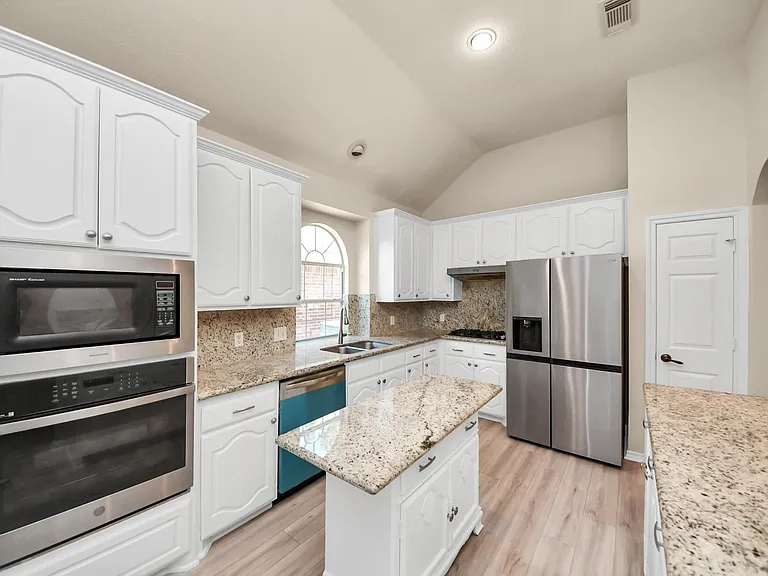 10007 Adobe Dr — Photo 11