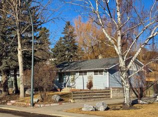 2212 72nd Ave SE, Calgary, AB T2C 0G4