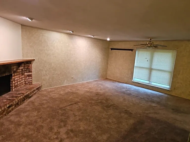 7205 Chatham Rd — Photo 3