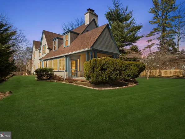 48 Old Eagle School Rd, Wayne, PA 19087