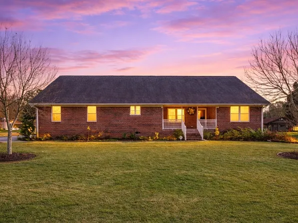 11 Paige St, Cartersville, GA 30121