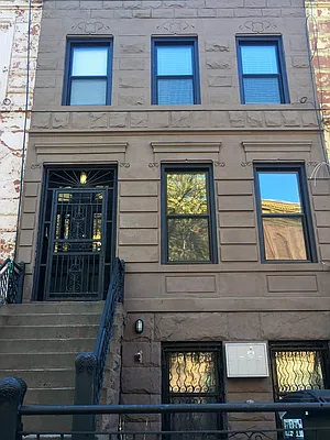 Rented by EXR | media 40