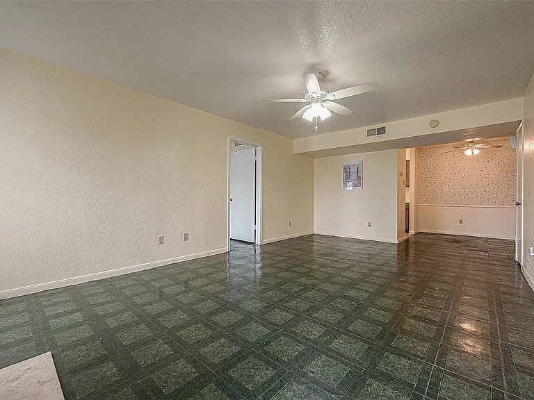 6606 De Moss Dr #1212 — Photo 2