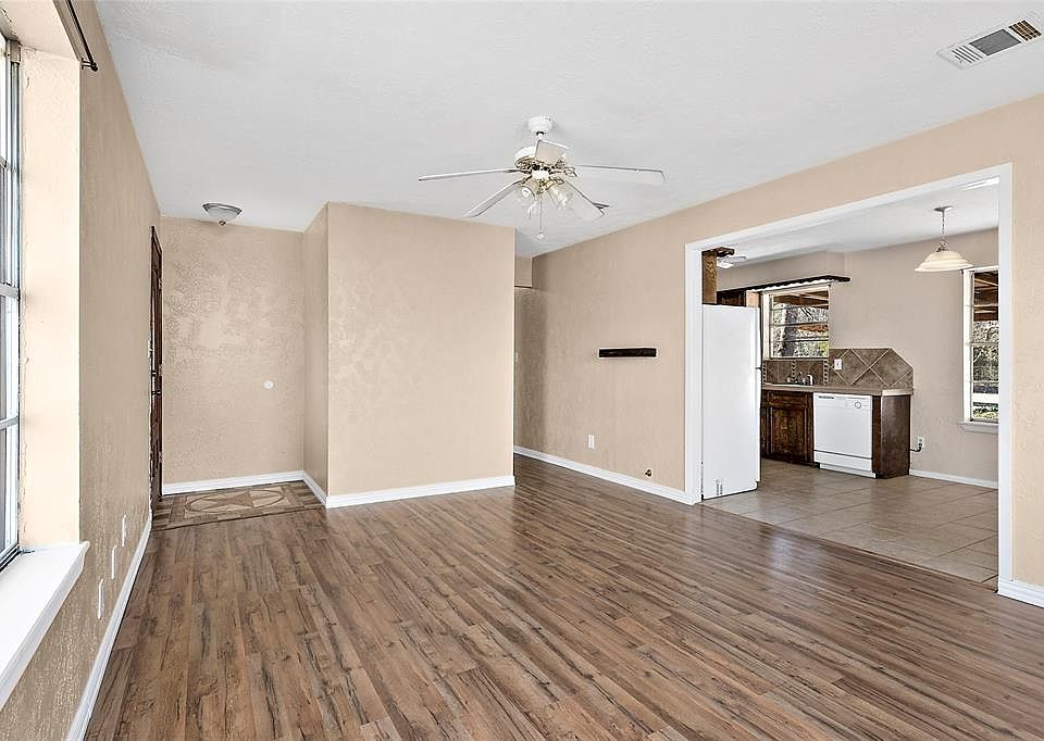 1st image of 8971 Northridge Dr