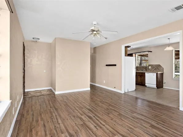 8971 Northridge Dr, Conroe, TX 77303