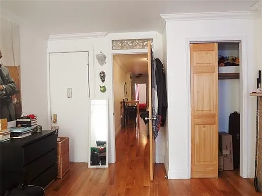 Rented by I & I New York | media 6