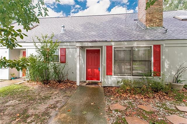1st image of 17 Hollycrest Blvd #17