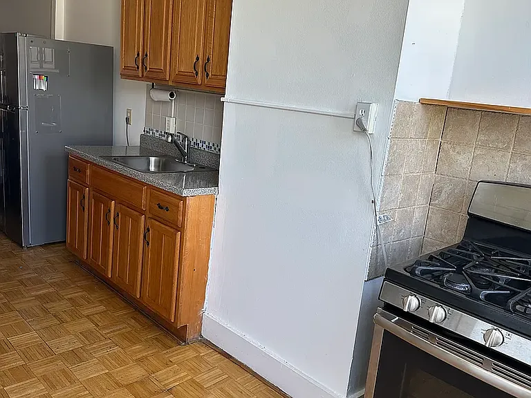 60-17 54th St #2L — Photo 15