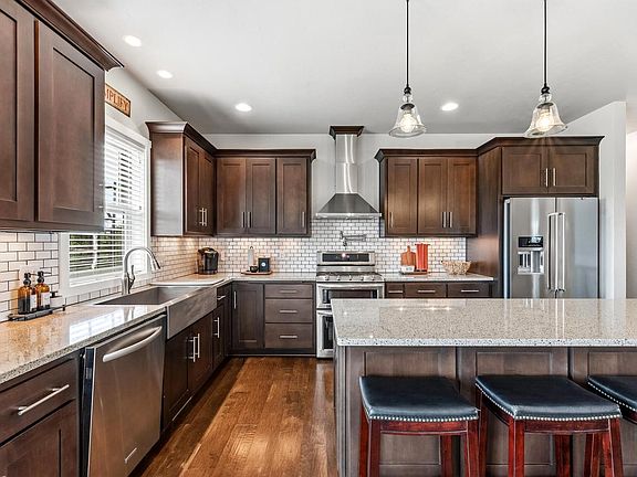 4th image of 6735 Lone Oak DRIVE