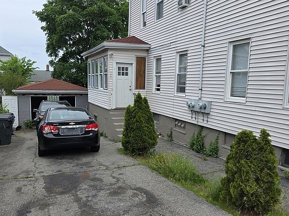 3rd image of 155 Grant St