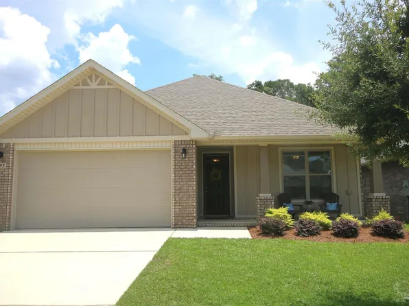 3895 Shady Grove Dr, Pace, FL 32571