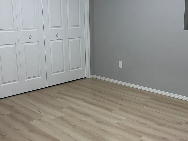 2717 E 32nd St #4 — Photo 15