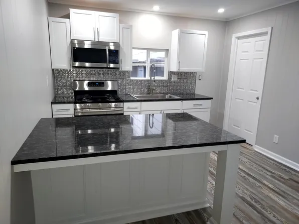 204 11th St, Charleroi, PA 15022