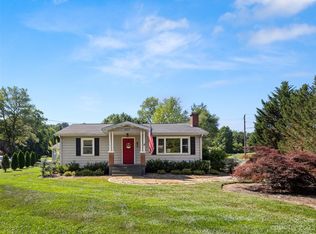 653 Long Shoals Rd, Arden, NC 28704