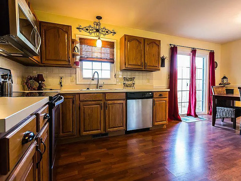 63 Brookfield Rd #1 — Photo 3