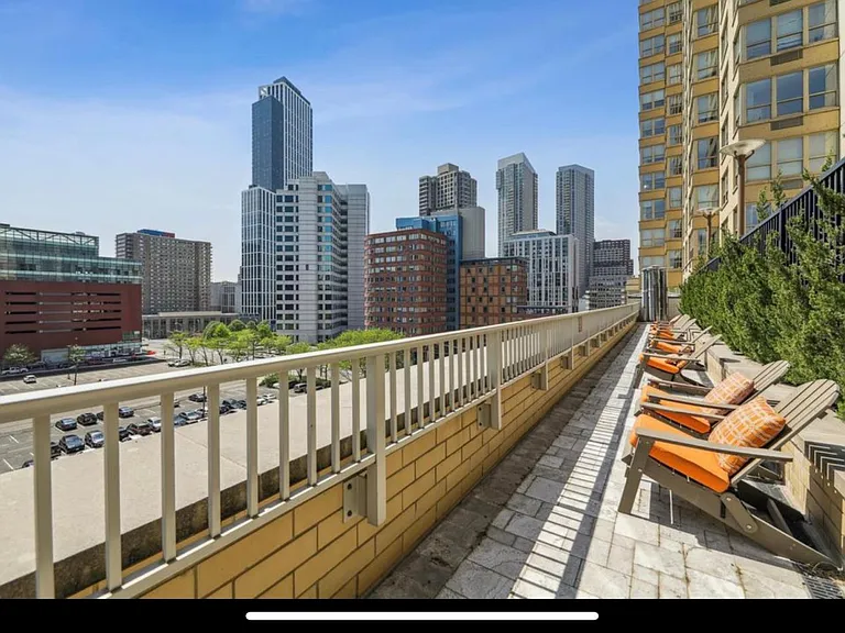88 Morgan St #403 — Photo 14