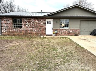346 Wood St, Pea Ridge, AR 72751