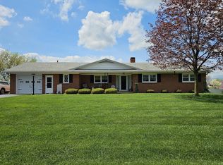 13936 Blue Mountain Dr, Maugansville, MD