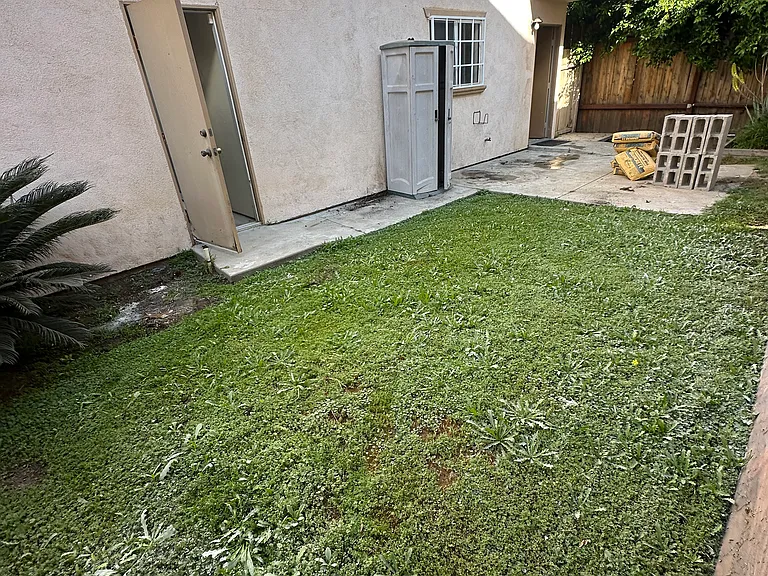 2210 S Hobart Blvd #5 — Photo 12