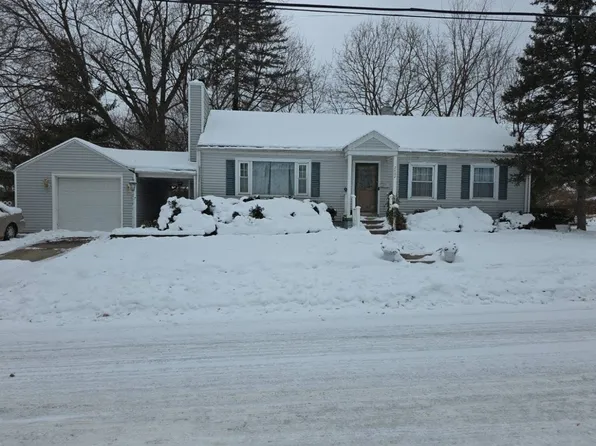 2402 Marion Ave, Lansing, MI 48910