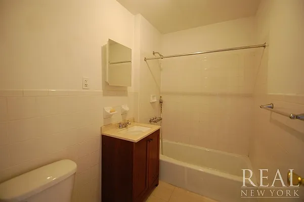 Rented by REAL New York | media 12