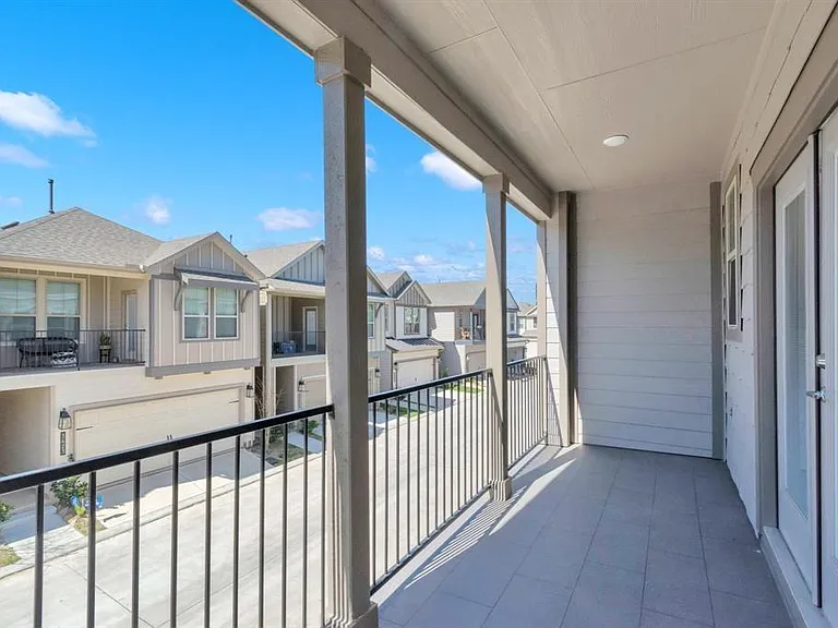 3420 Avondale View Dr — Photo 7