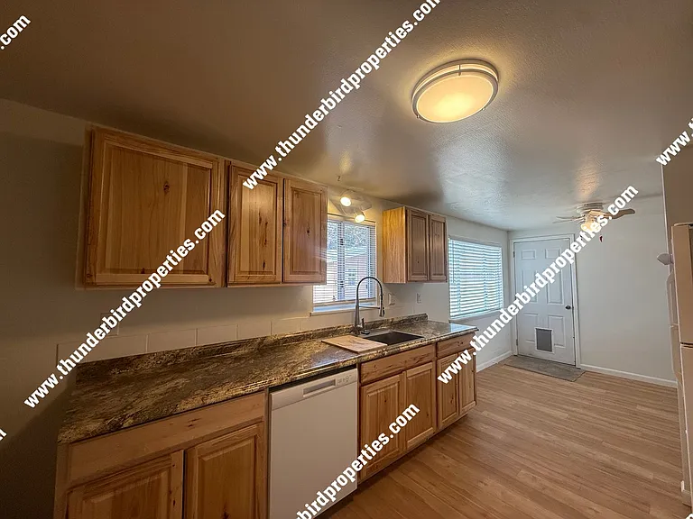 11004 McKnight Ave NE — Photo 7