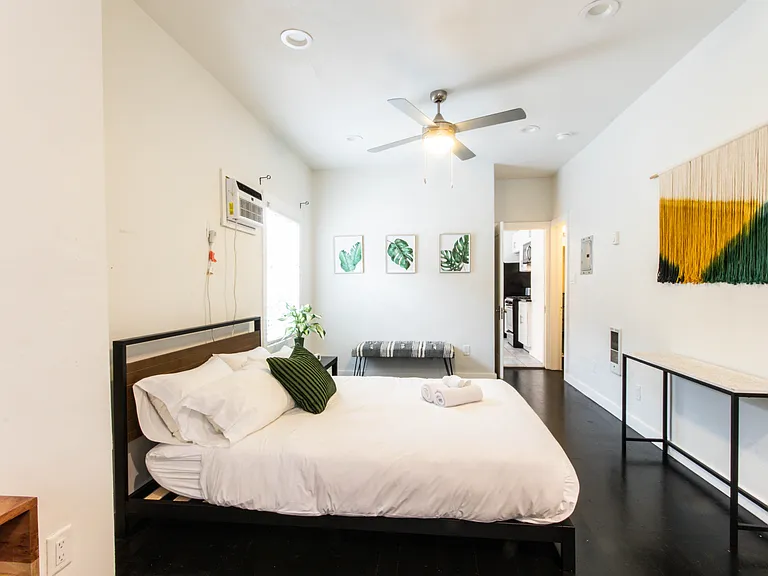1806 Washington Way #B — Photo 15