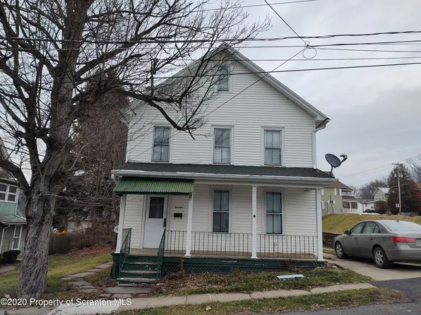 14 Maple Ave, Carbondale, PA 18407