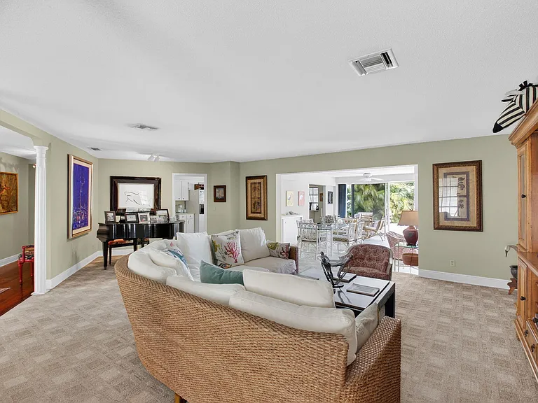 30 Spanish River Dr — Photo 14