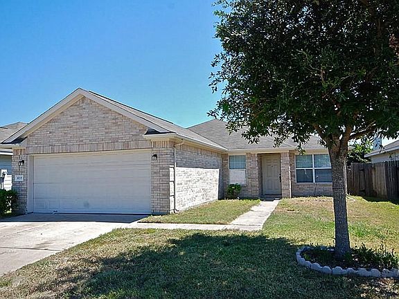 3rd image of 8215 Gaines Meadow Dr