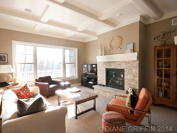 3rd image of 4120 E Gables Ct NE