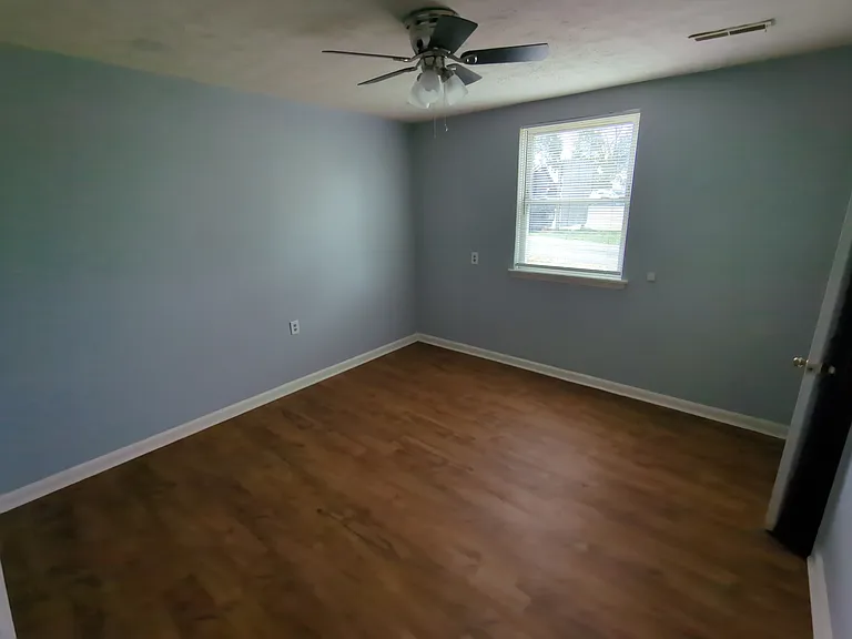 109 Southview Dr #8 — Photo 7