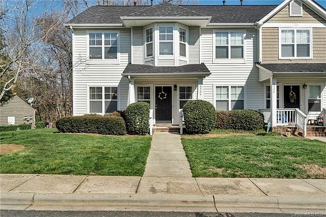 1st image of 6524 Point Comfort Ln