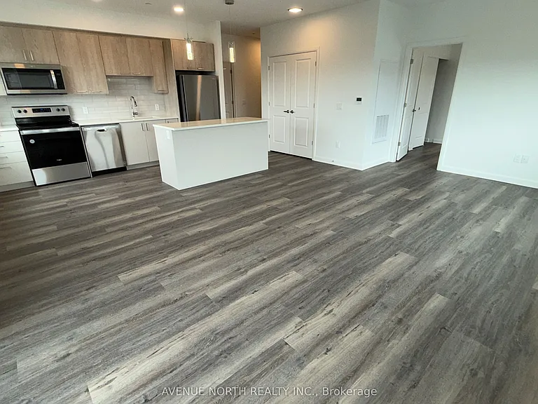 4838 Bank St — Photo 14