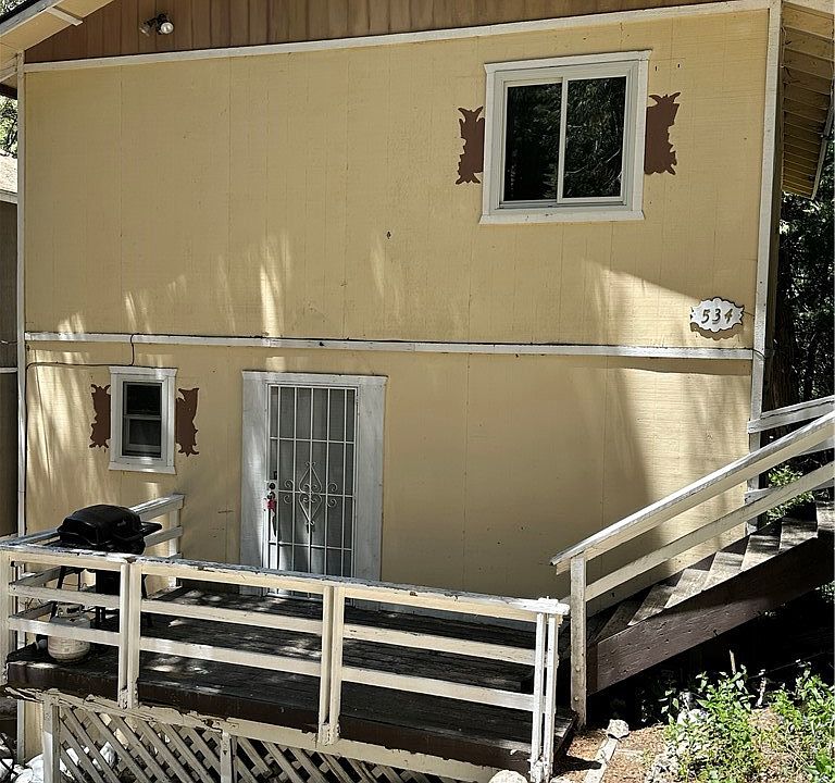1st image of 534 Rose Ln