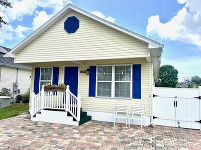 402 Leawood CIR, Naples, FL, 34104