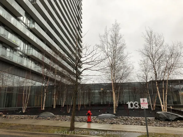 103 The Queensway #715, Toronto, ON M6S 5B3